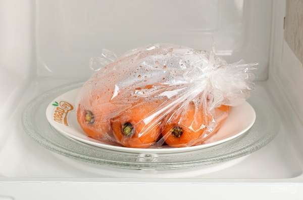Как сварить морковь в микроволновке