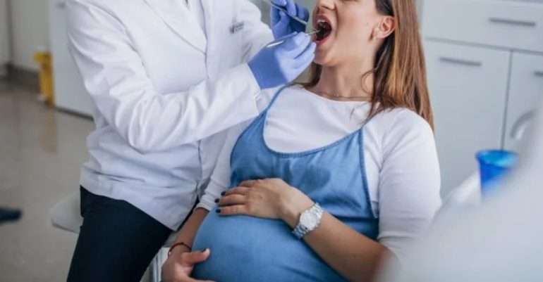 Здоровая улыбка для двоих: Зачем обследовать зубы перед беременностью