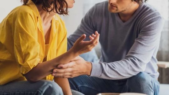 Как понять, что отношения исчерпали себя, и выйти без боли